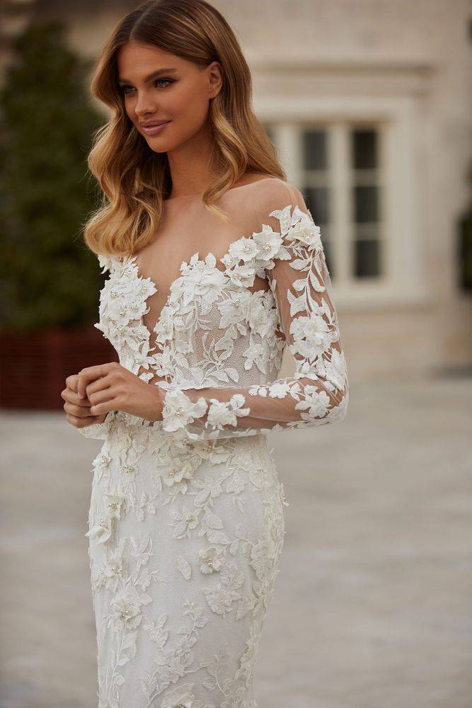 robe de mariée d'exception en dentelle fleurie à Marseille