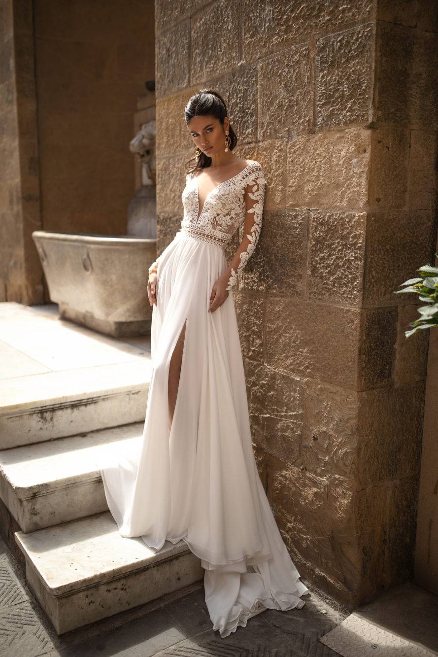 Notre zone d'activité pour ce service Robes de mariée Milla Nova en tulle pailleté pour une cérémonie de luxe près de Nîmes dans le Gard