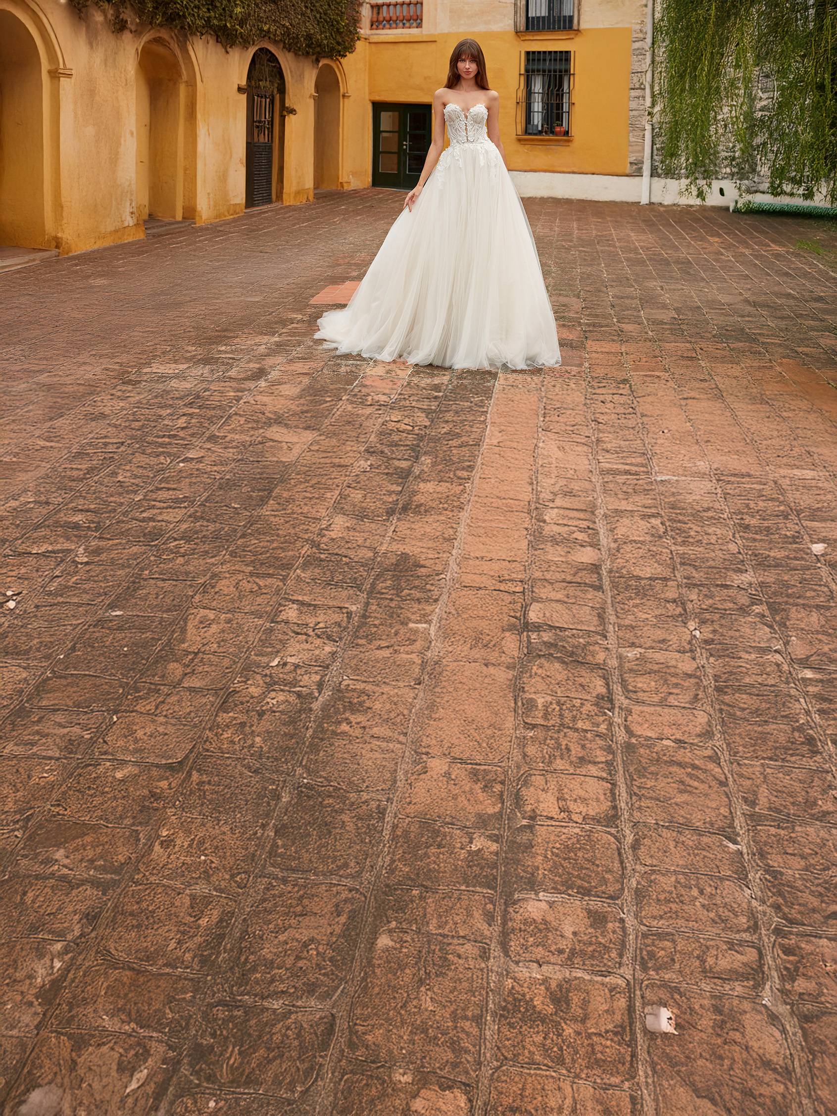 robe de mariée Nicole Milano sur Marseille proche Aix en Provence