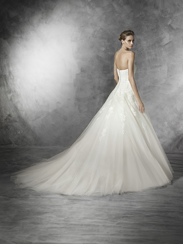 ROBE de mariée créateur Marseille PRONOVIAS BARROCO rue rigord marseille soniab proche aix en provence 13090