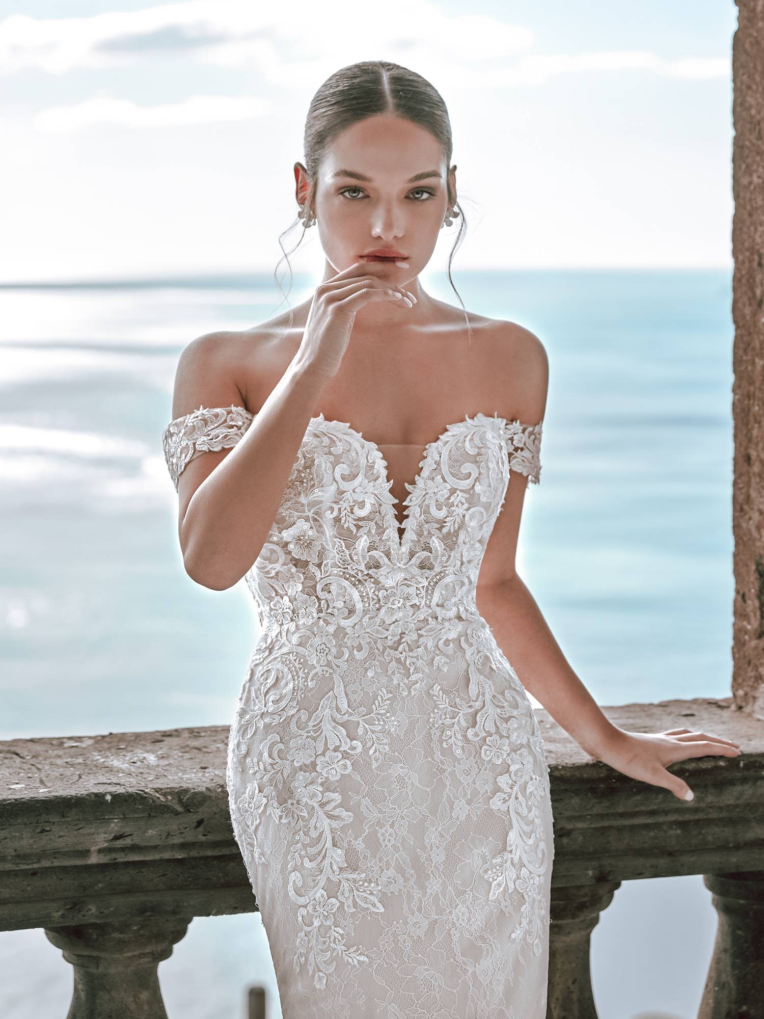 OU ACHETER LA ROBE MARIEE BRISE DE NICOLE MILANO COLLECTION JOLIES SUR MARSEILLE   2345 .