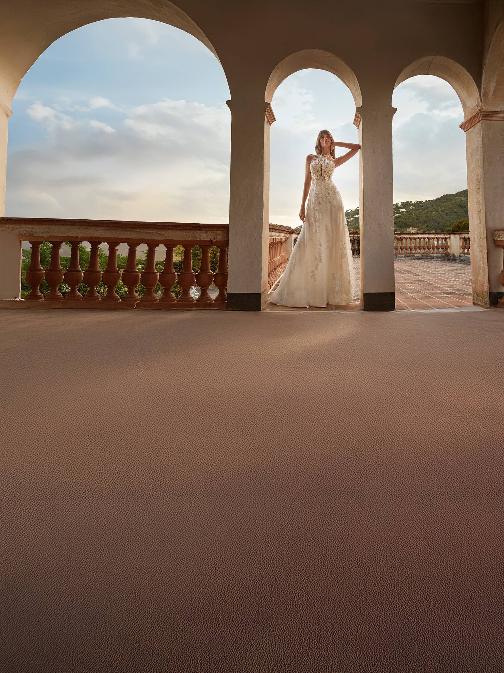 robes de mariée trapèze nicole milano pour un mariage bohème chic sur marseille 
