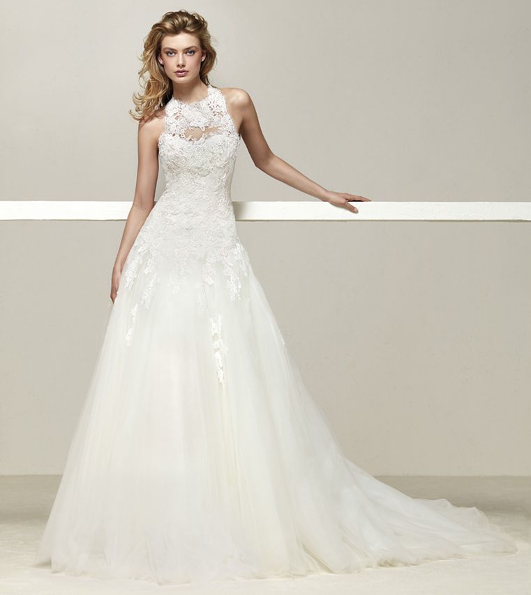 ROBE DE MARIEE PRONOVIAS proche rue Paradis et rue Breteuil dans le 6ème