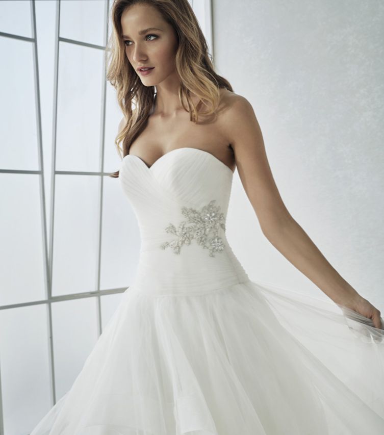 ROBE MARIAGE  WHITE ONE SAN PATRICK MARSEILLE