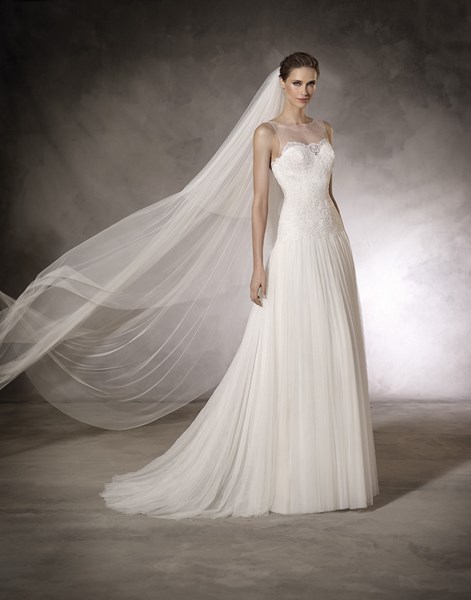 ROBE DE MARIEE PRONOVIAS KONAI proche Aix en Provence 13100