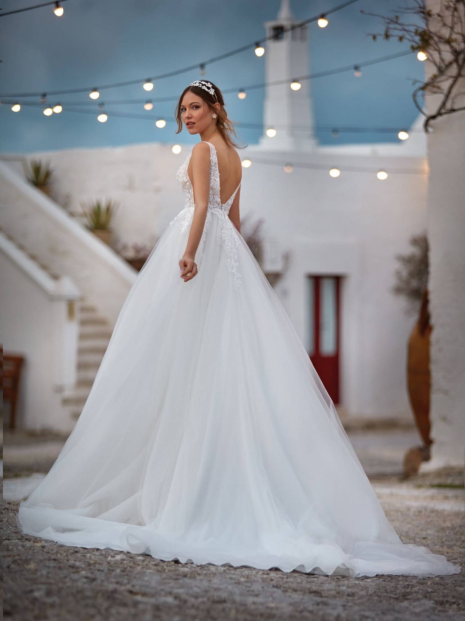 robe de mariage élégante et raffiné Sur Marseille proche de Arles