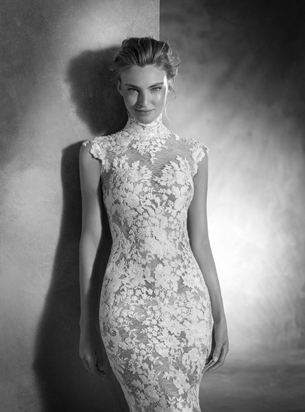 ROBE DE MARIEE ATELIER PRONOVIAS  proche de la Valentine 13011