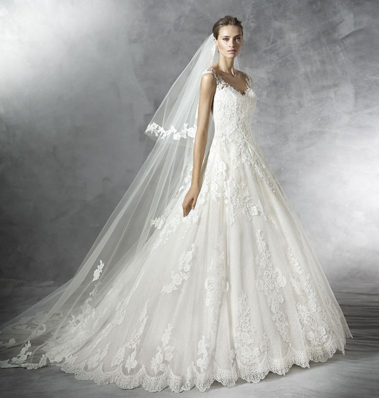 VENTE DE ROBE DE MARIEE PRONOVIAS  proche la ciotat 13600