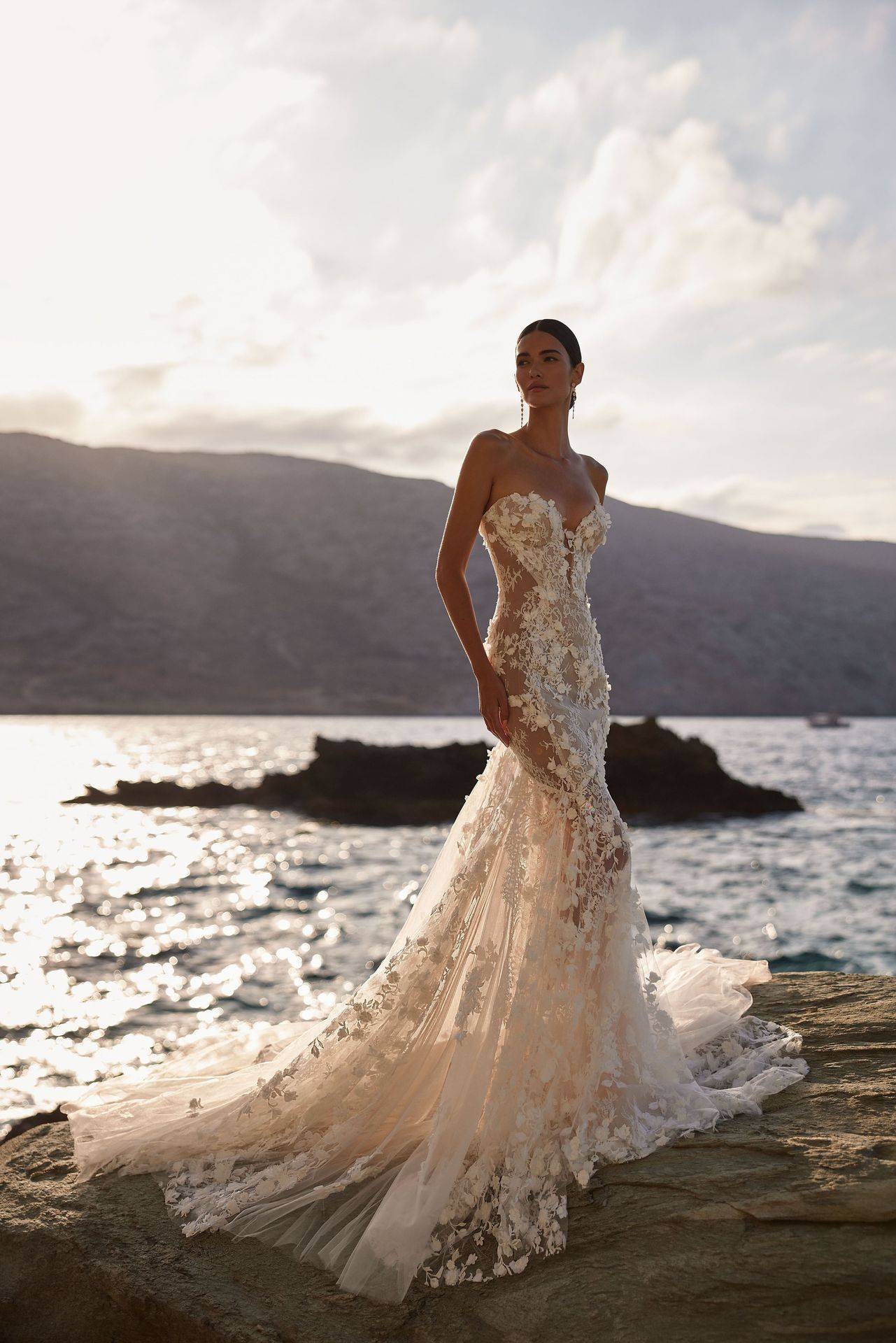 robes de mariée créateur milla nova  sur marseille et aix en provence