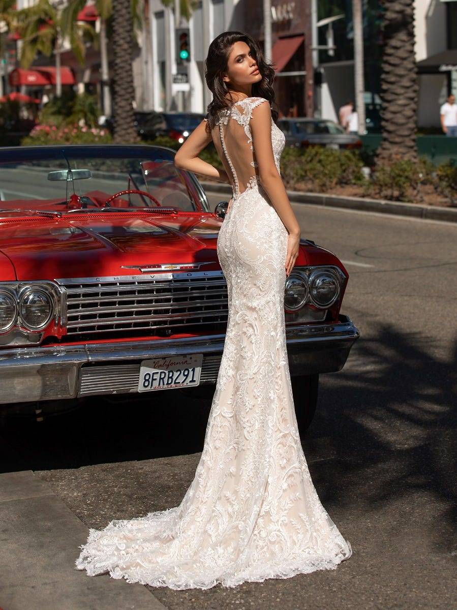 robe de mariée sirene decollete en v tulle brode loren pronovias marseille
