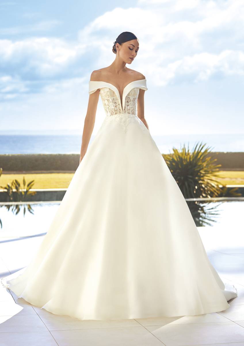 robe de mariée princesse pronovias Adèle sur Marseille proche de d'Aubagne
