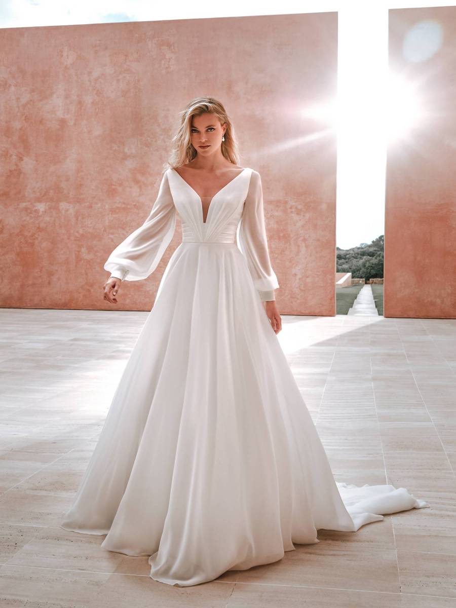 Robe de mariée hiver manches longues mariage à la montagne Gap