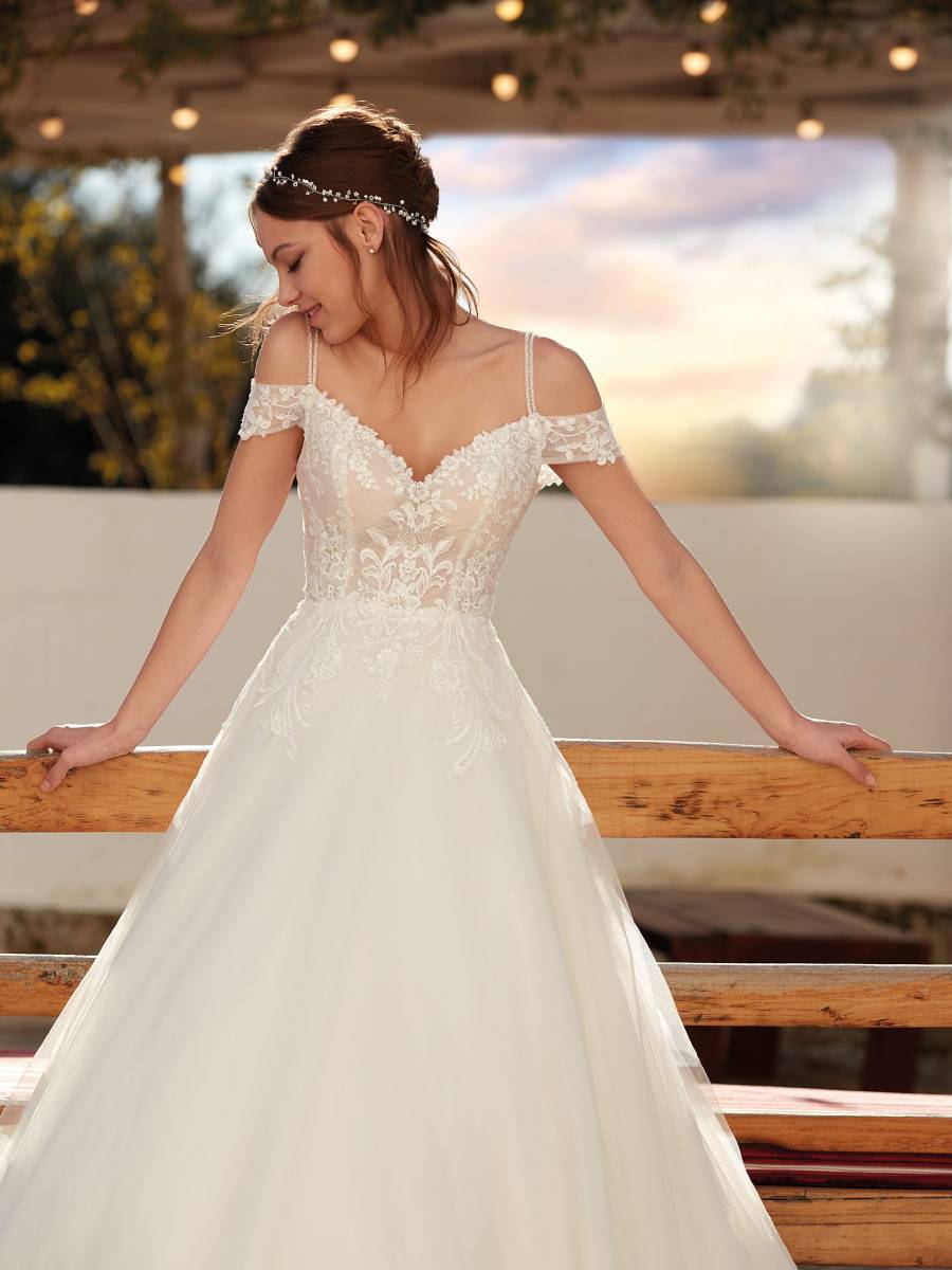 robe de mariage féérique Sur Marseille proche de Aix en provence
