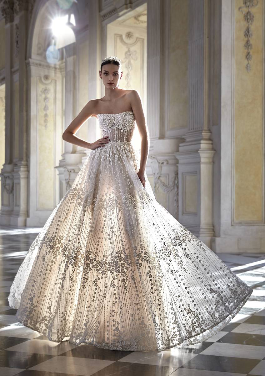 Robe de Mariée Lucrezia : Luxe, Raffinement et Personnalisation