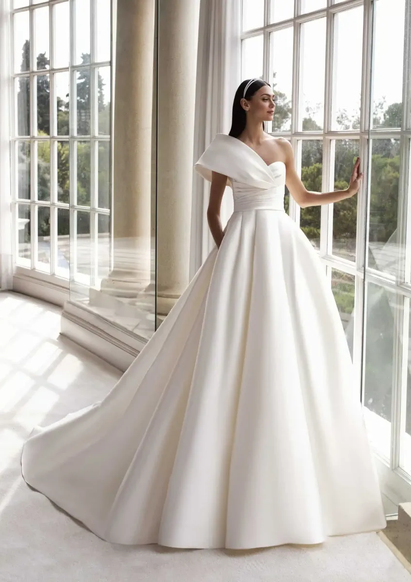 mariage en robe grande taille pronovias mikado drapé toulon bandol dans le var 