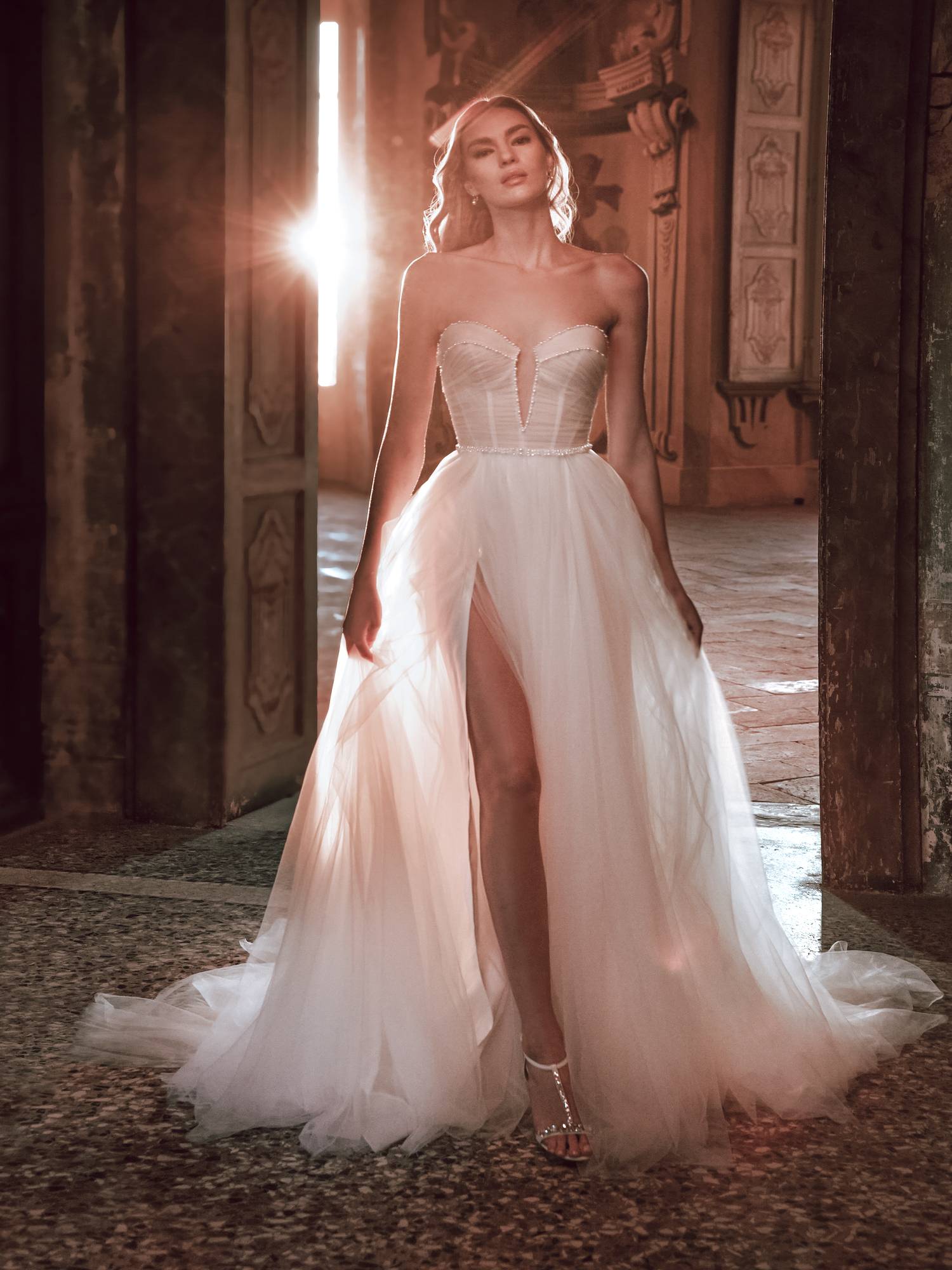 ou essayer le Modèle bustier Sharen Nicole Milano dans notre show room sur Marseille