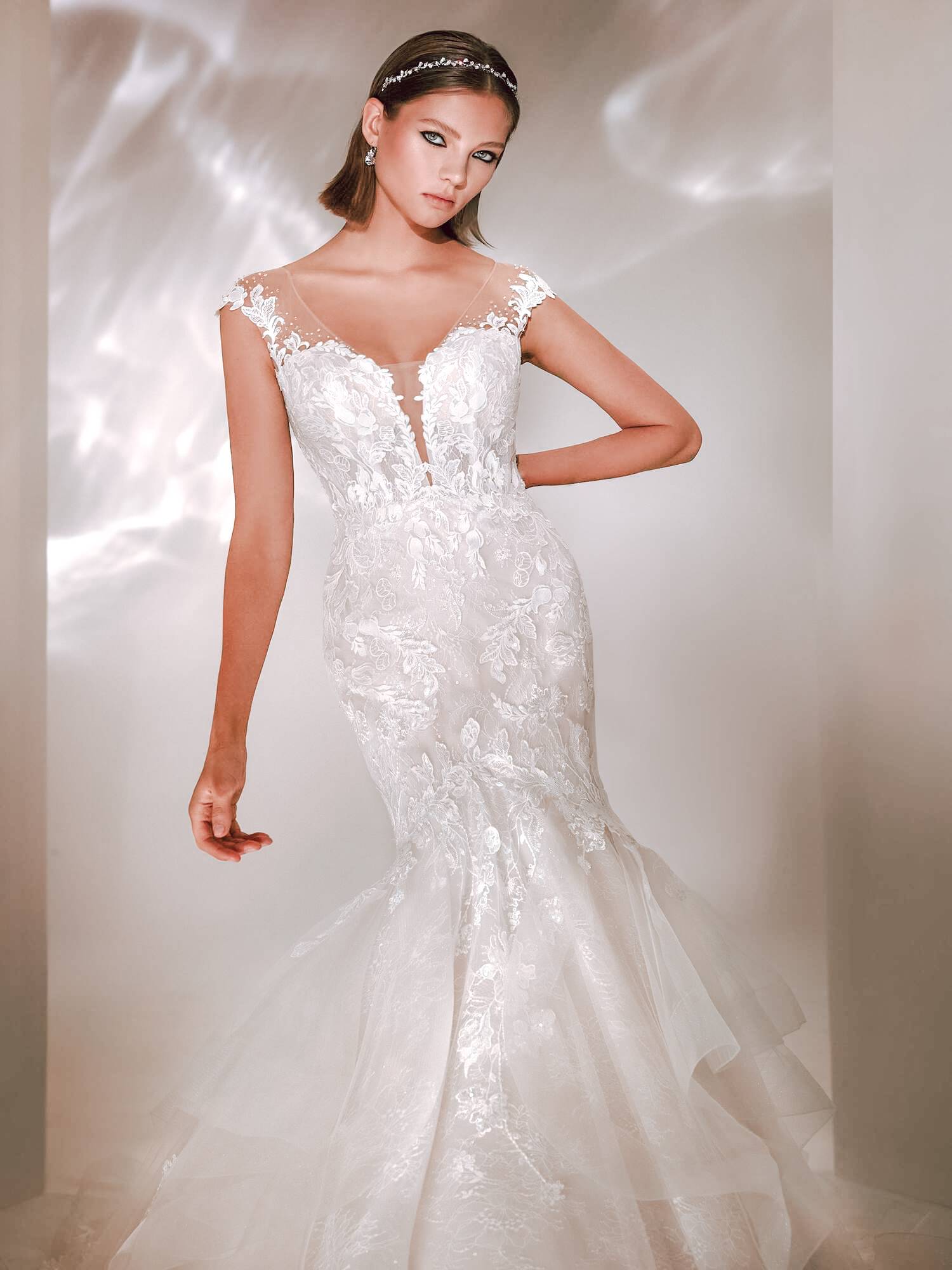 .ROBE DE MARIAGE SORIANA NICOLE MILANO FORME FOURREAU ÉVASÉ SUR LES HANCHES