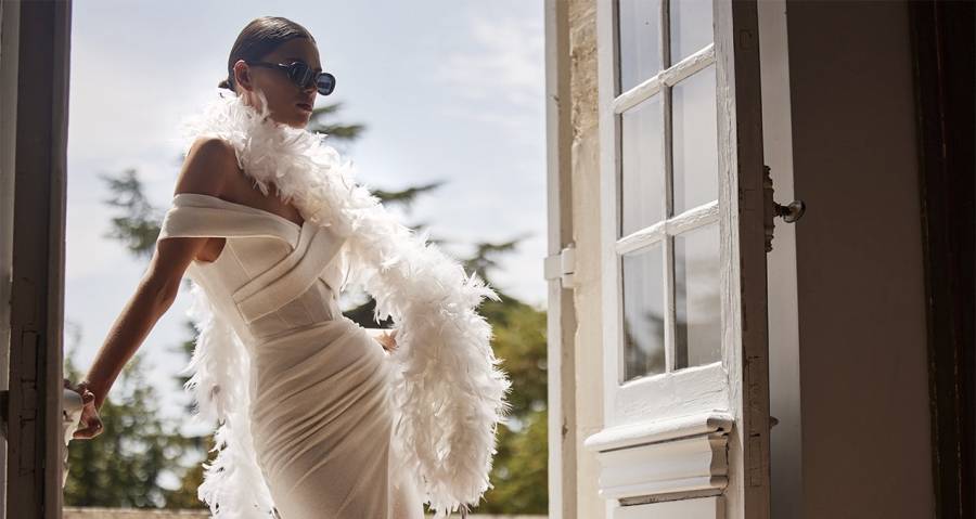 .*** Comment accessoiriser sa robe de mariée princesse avec des bijoux fantaisie à Marseille