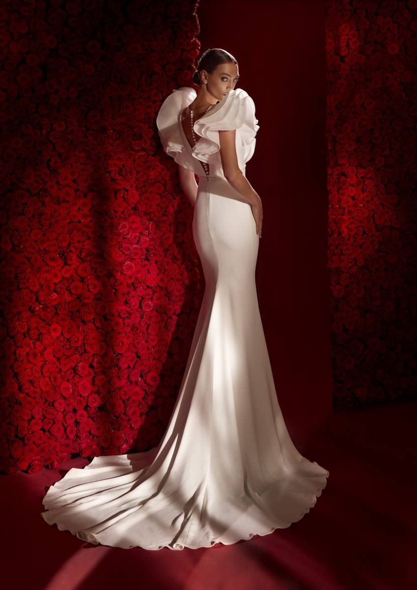 Robe Woolf modèle couture qui se démarque de la nouvelle collection Atelier Pronovias