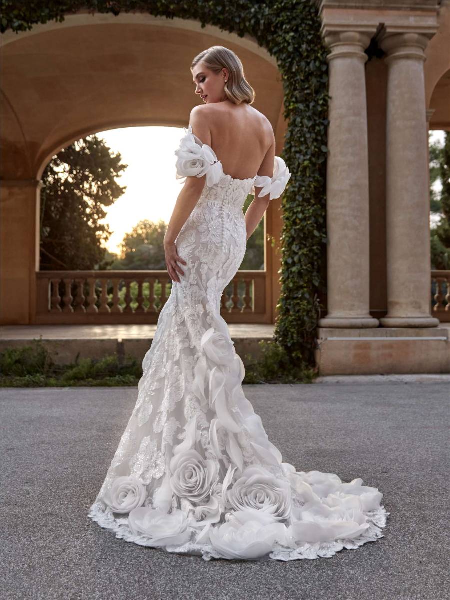 robe de mariée sirène en dentelle fleurs 3D et paillettes sans manches allen pronovias marseille