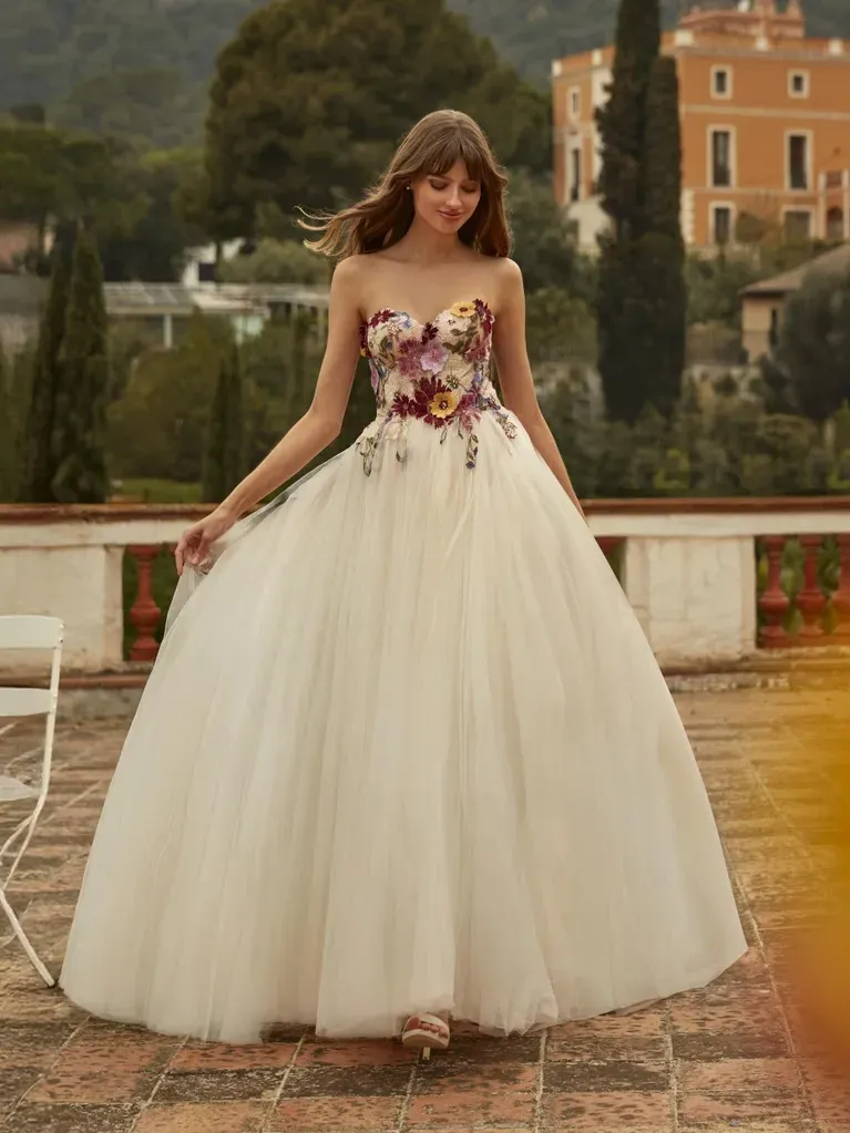 robe de mariée originale près de Toulon DANS LE VAR 83