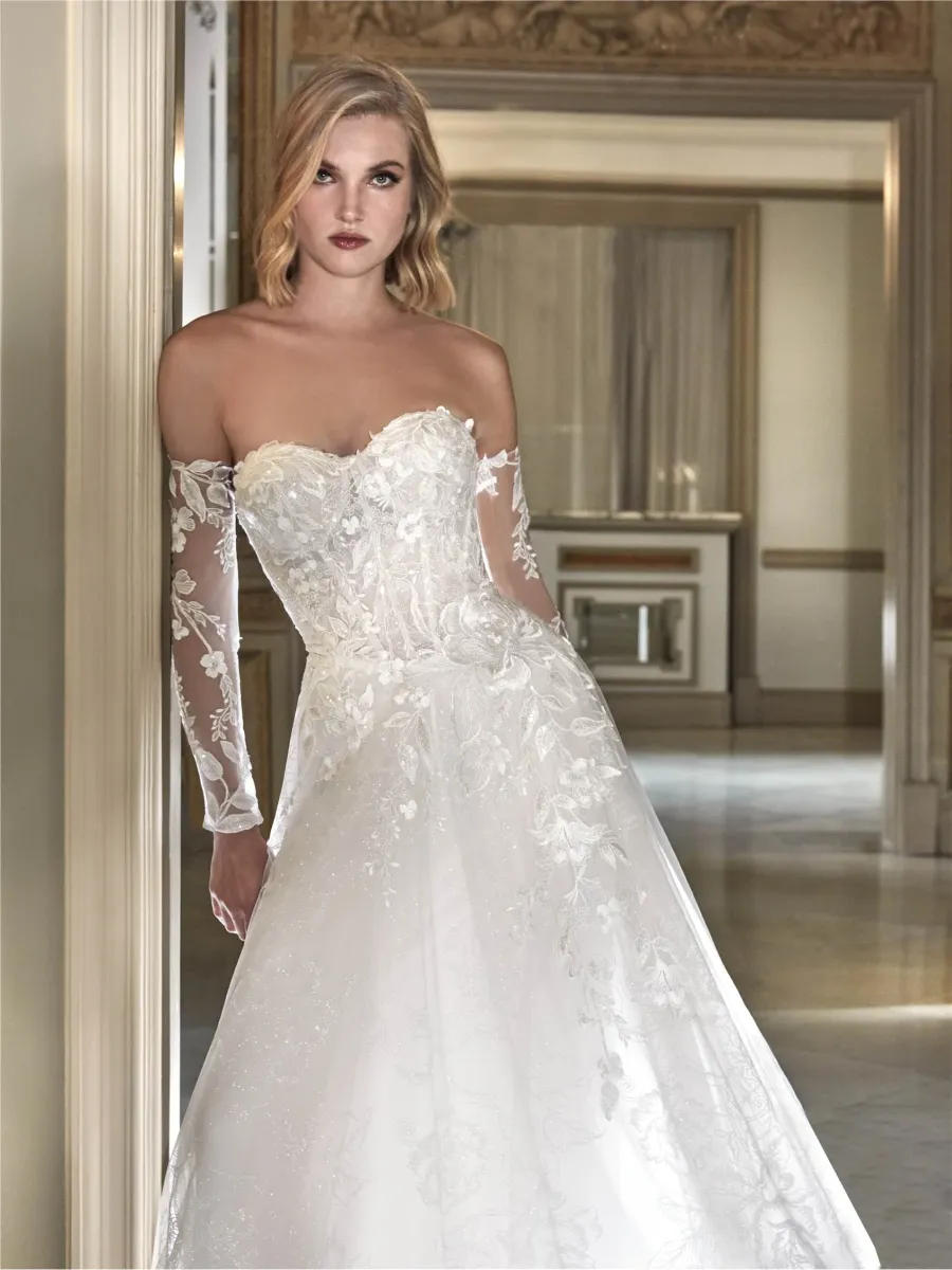 robe de mariée ligne A décolleté en cœur paillettes blossia pronovias marseille