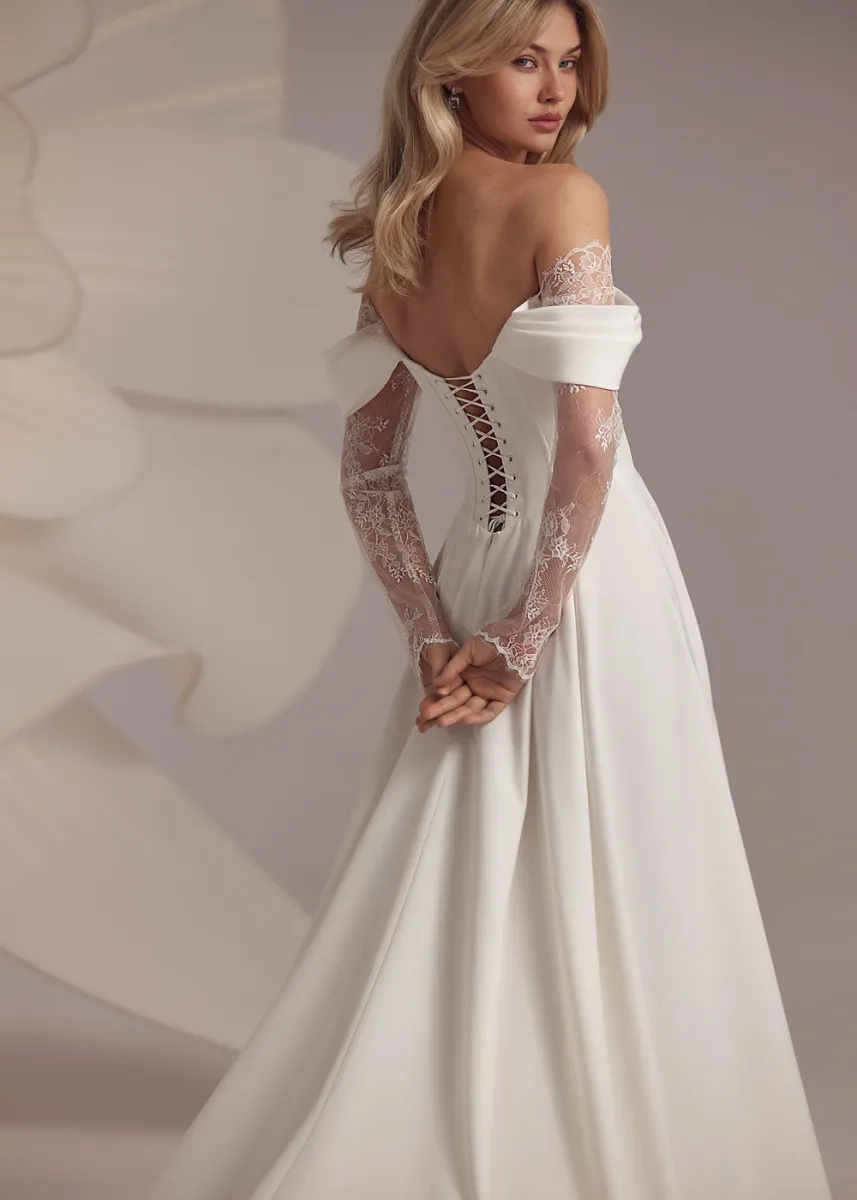 robe de mariée trapèze manches longues dentelle dos lacets baccara eva lendel 2026 proche toulon