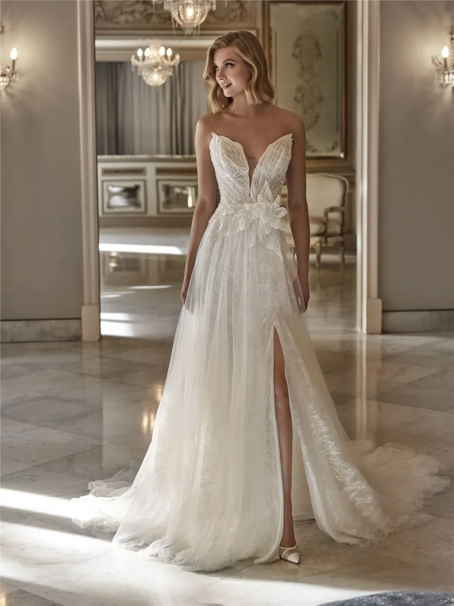 robe de mariée trapèze décolleté coeur à paillettes fenelia pronovias marseille
