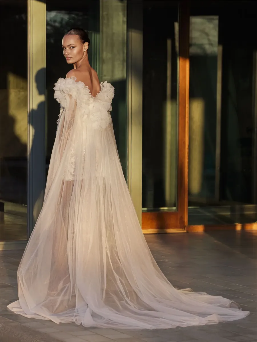 robe de mariée courte bustier en dentelle genc pronovias marseille