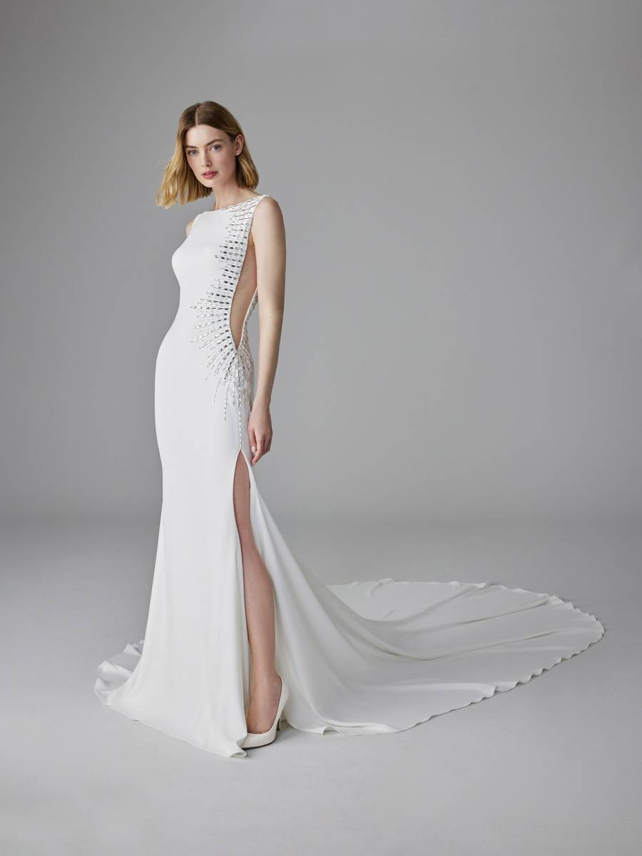 Réservez votre essayage de robe de mariée du modèle Gylda décolleté bateau forme sirène à Marseille