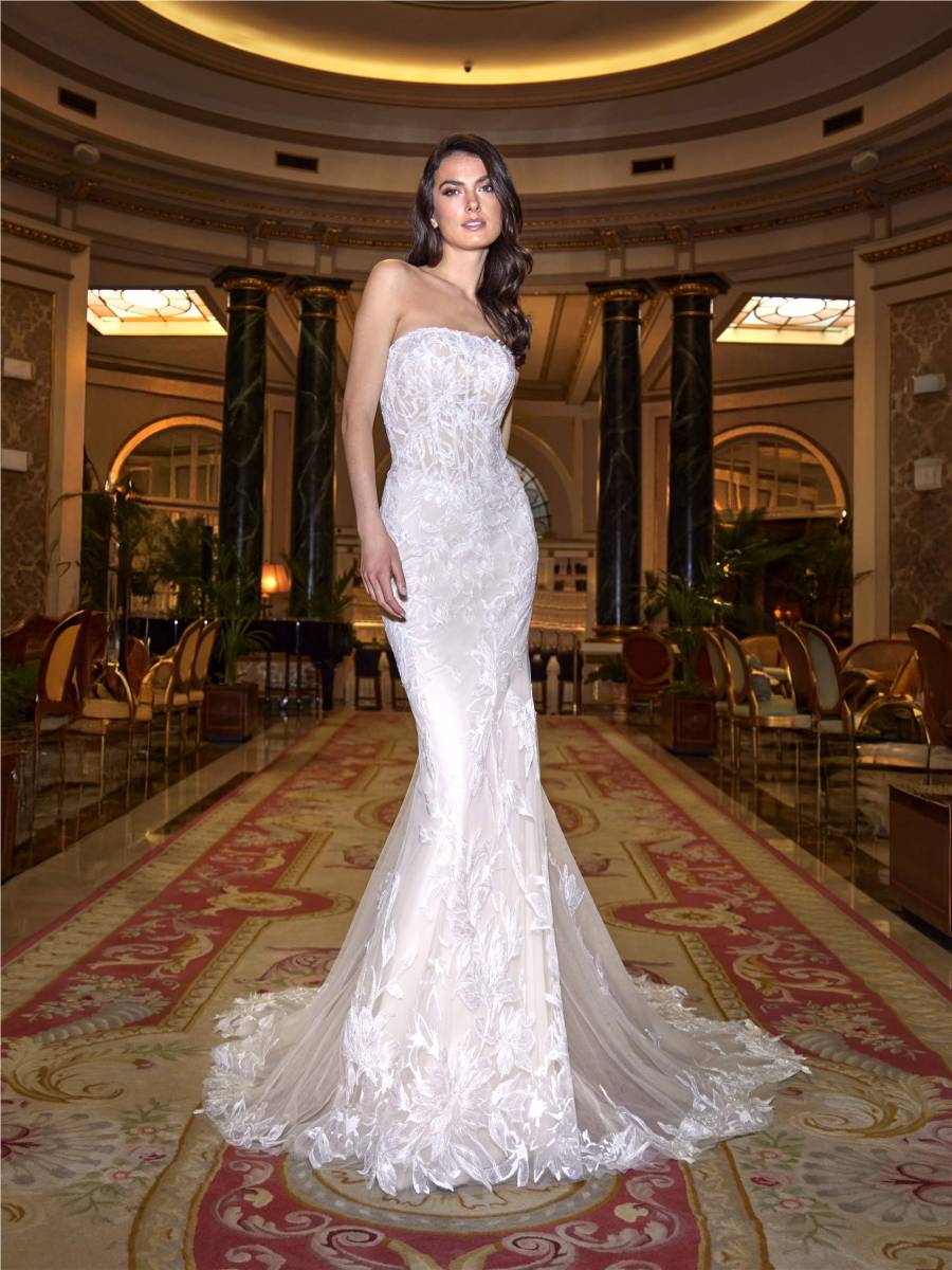 Robe de mariée HIREMY sirène bustier dentelle traîne XXL Pronovias Marseille