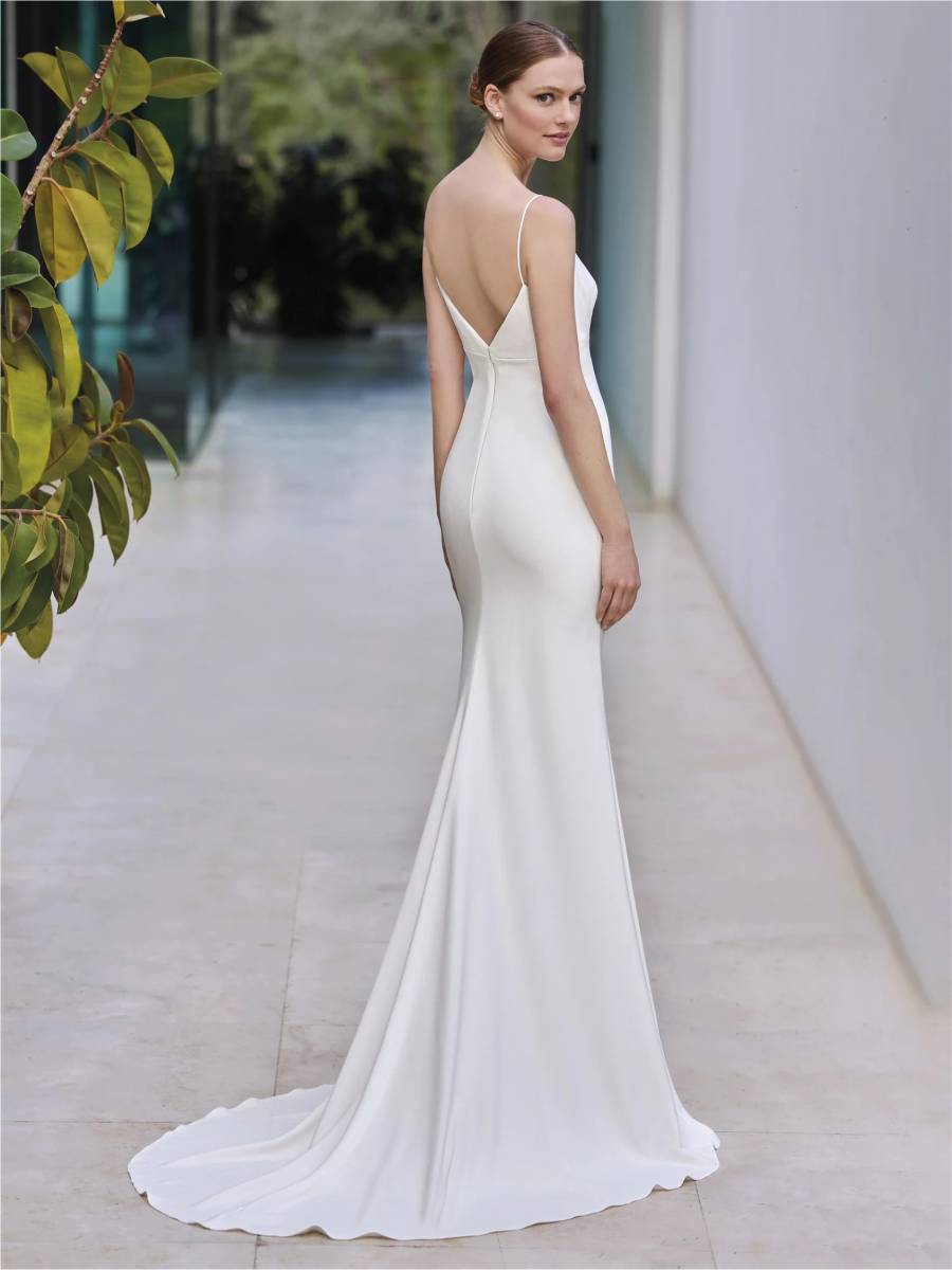 Robe  de mariée sirène avec décolleté en V et éléments amovibles