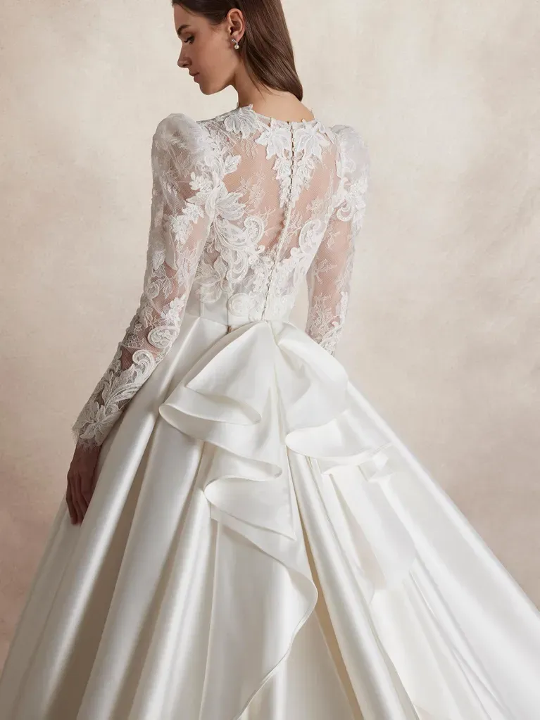 robe de mariée trapèze mikado corsage manches longues leen nicole milano couture marseille