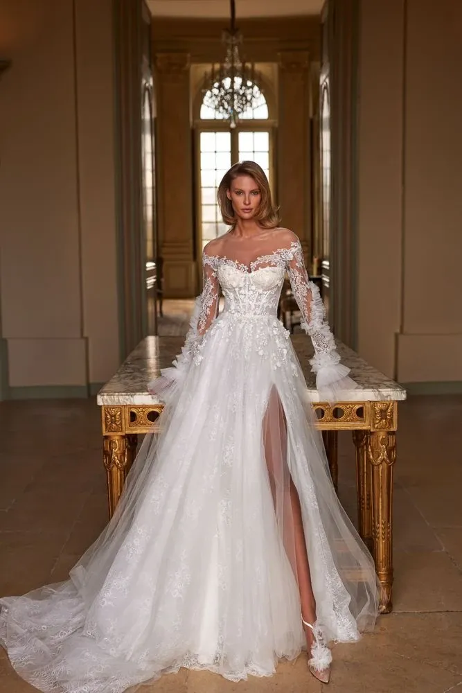 Robe de mariée Sinatra Milla Nova coupe A-line en dentelle Chantilly