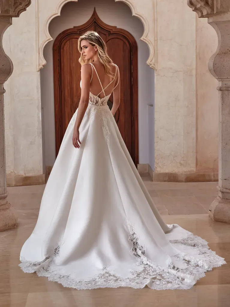 ou acheter sa robe de mariée princesse romantique près de Toulon chez soniab marseille