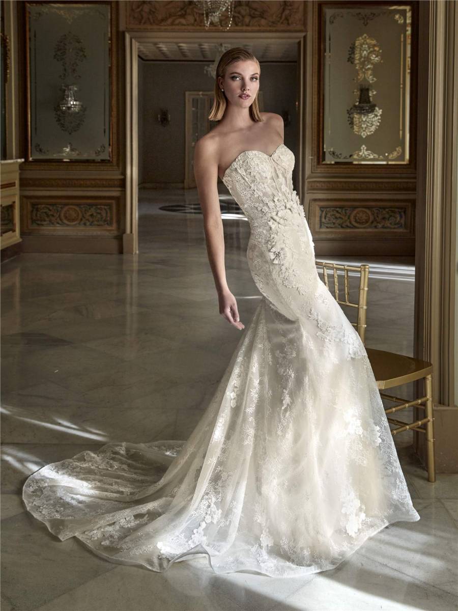 robe de mariée sirène bustier coeur dentelle et paillettes miti pronovias PROCHE TOULON 