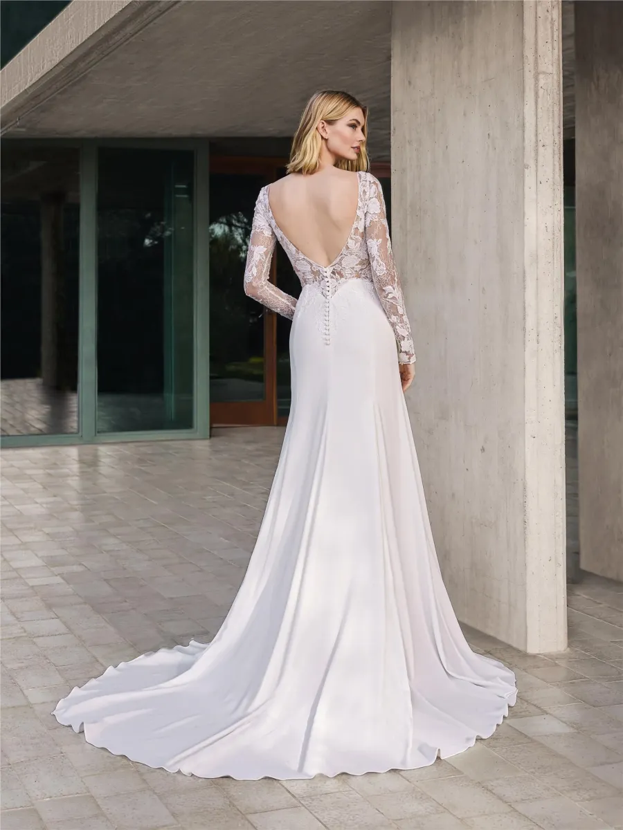 robe de mariée sirène manches longues dos en V crêpe tarek pronovias marseille