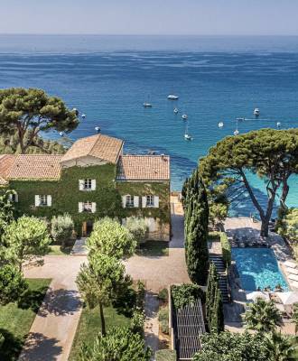 LIEU DE RECEPTION BORD DE MER A CASSIS LUXE ET HAUT DE GAMME