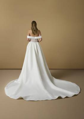 Vente de robes de mariée  proche de Cassis
